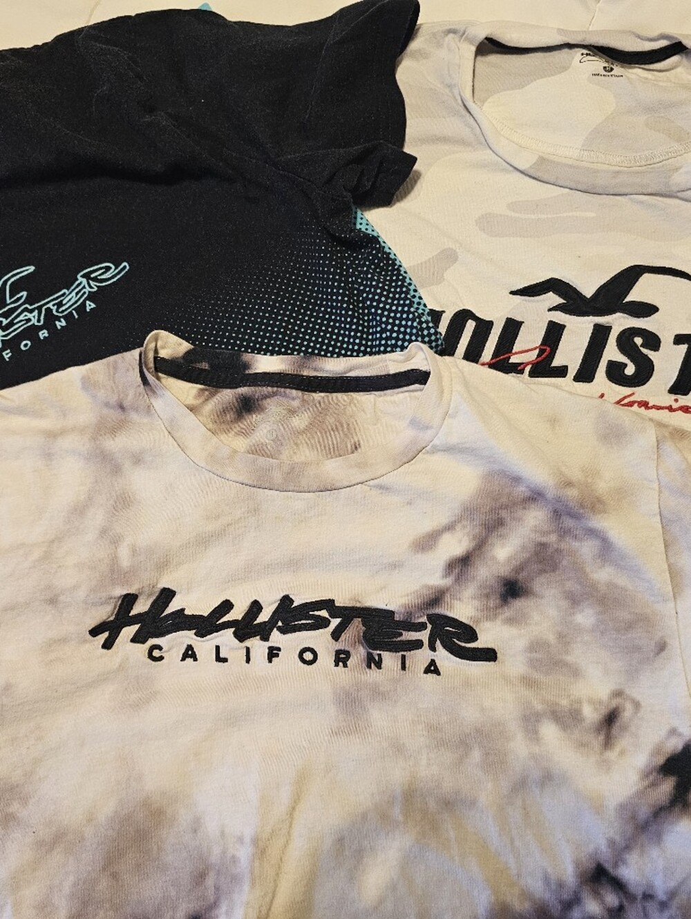 Hollister Tie-Dye Logo Tee in Black and White Lot Of 3 Med